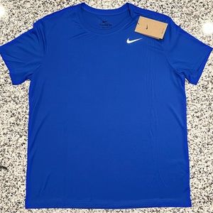 Nike Blue Woman’s Nike Training Tee. Size Medium